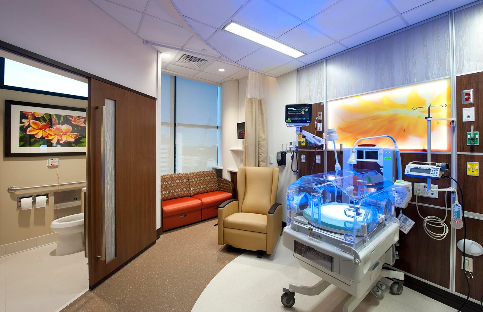 Winnie-Palmer-NICU-Room.jpg הייסנס מקרר מקפיא תחתון RB3K330SEIE - נירוסטה – תמונה 1